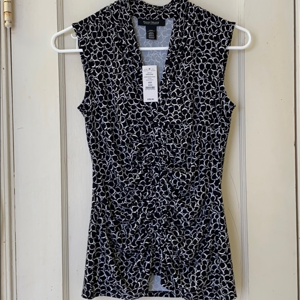 NWT White House Black Market top — size XXS